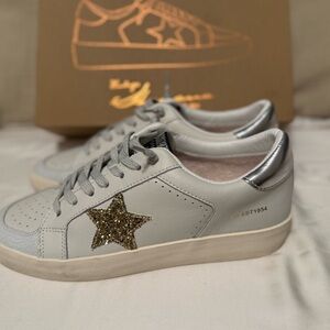 Vintage Havana White & Silver with Gold ⭐️ Sneakers